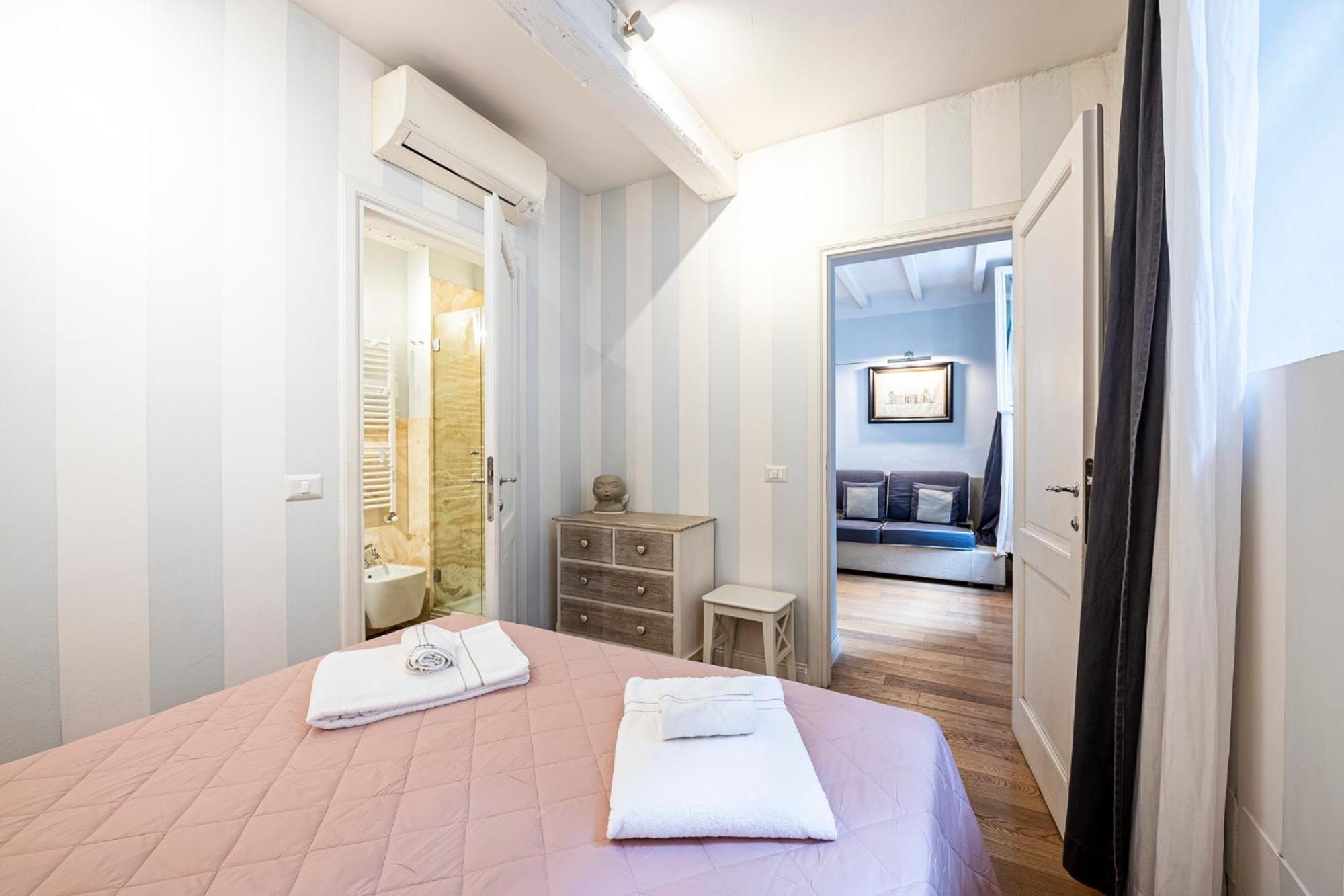 Suite In Pz. Michelangelo: Due Camere Con Due Bagni ฟลอเรนซ์ ภายนอก รูปภาพ
